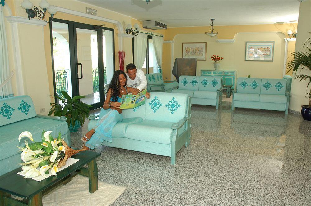 أروسييْ Residence Il Borgo المظهر الخارجي الصورة