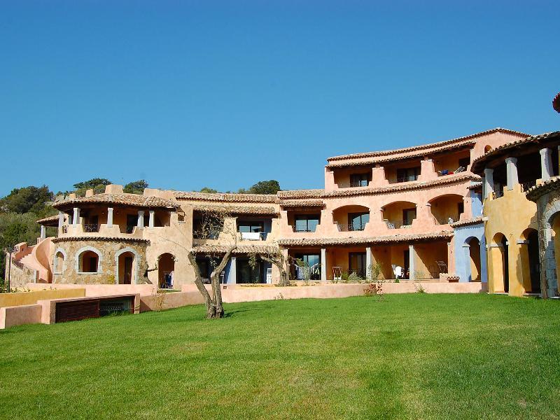 أروسييْ Residence Il Borgo المظهر الخارجي الصورة
