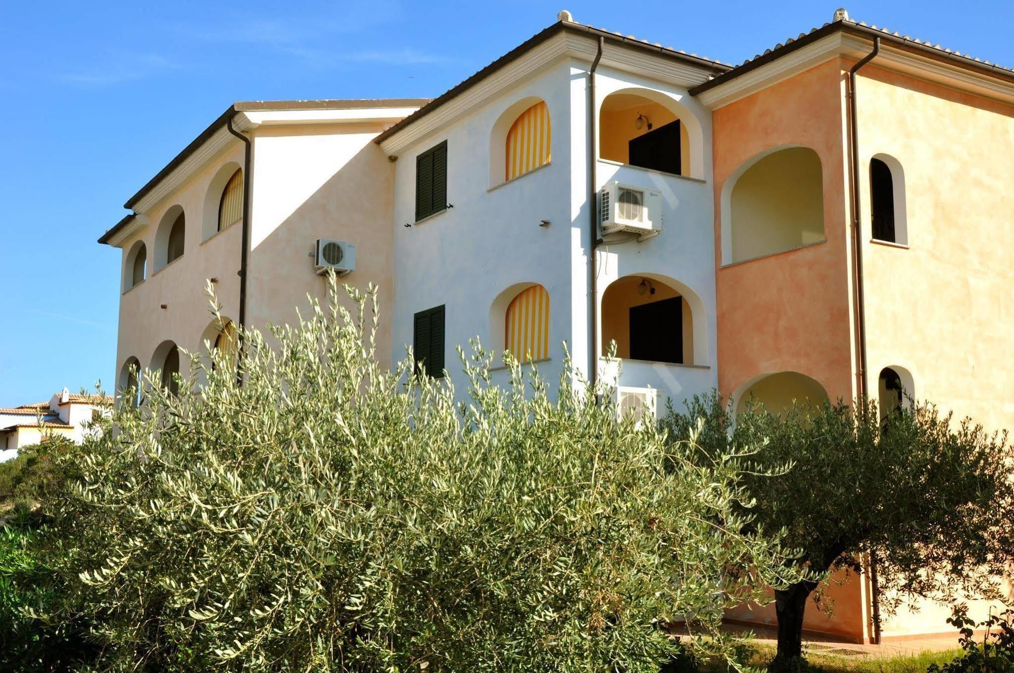أروسييْ Residence Il Borgo المظهر الخارجي الصورة