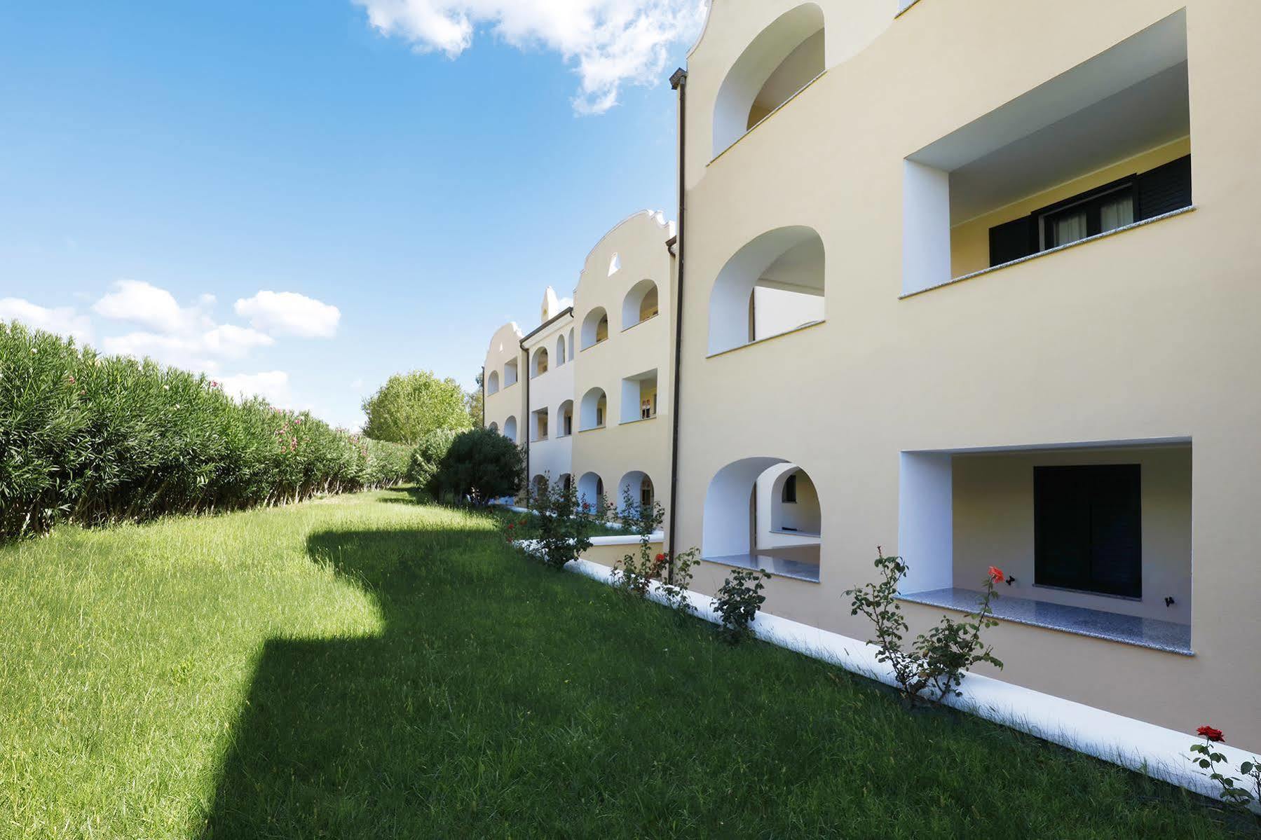 أروسييْ Residence Il Borgo المظهر الخارجي الصورة